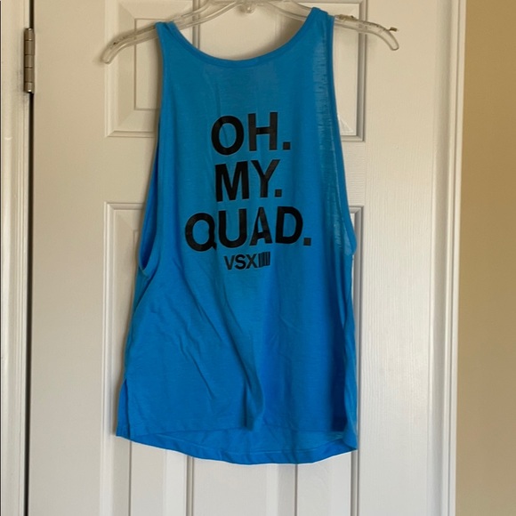 Workout top - Picture 1 of 3